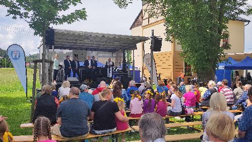 Otev�en� l�ze�sk� sez�ny - www.webtrziste.cz