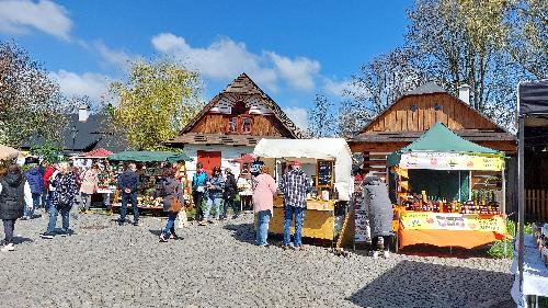 Svatoji�sk� jarmark