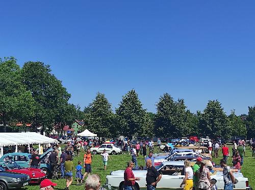 Sraz historick�ch vozidel