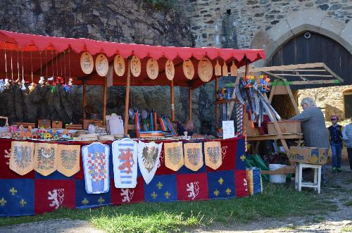 Velikono�n� ryt��sk� slavnost na hrad� Oko�i - www.webtrziste.cz