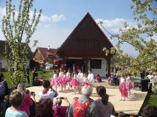 Jarmark ve skanzenu v Kr�ovic�ch - www.webtrziste.cz